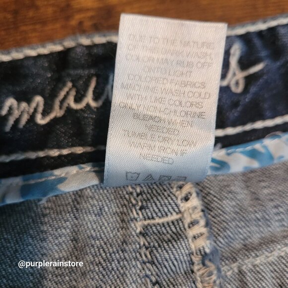 Maurices Bermuda Shorts Size 4 Low Rise Thick Stitch Medium Dark Wash Stretch - Picture 5 of 12